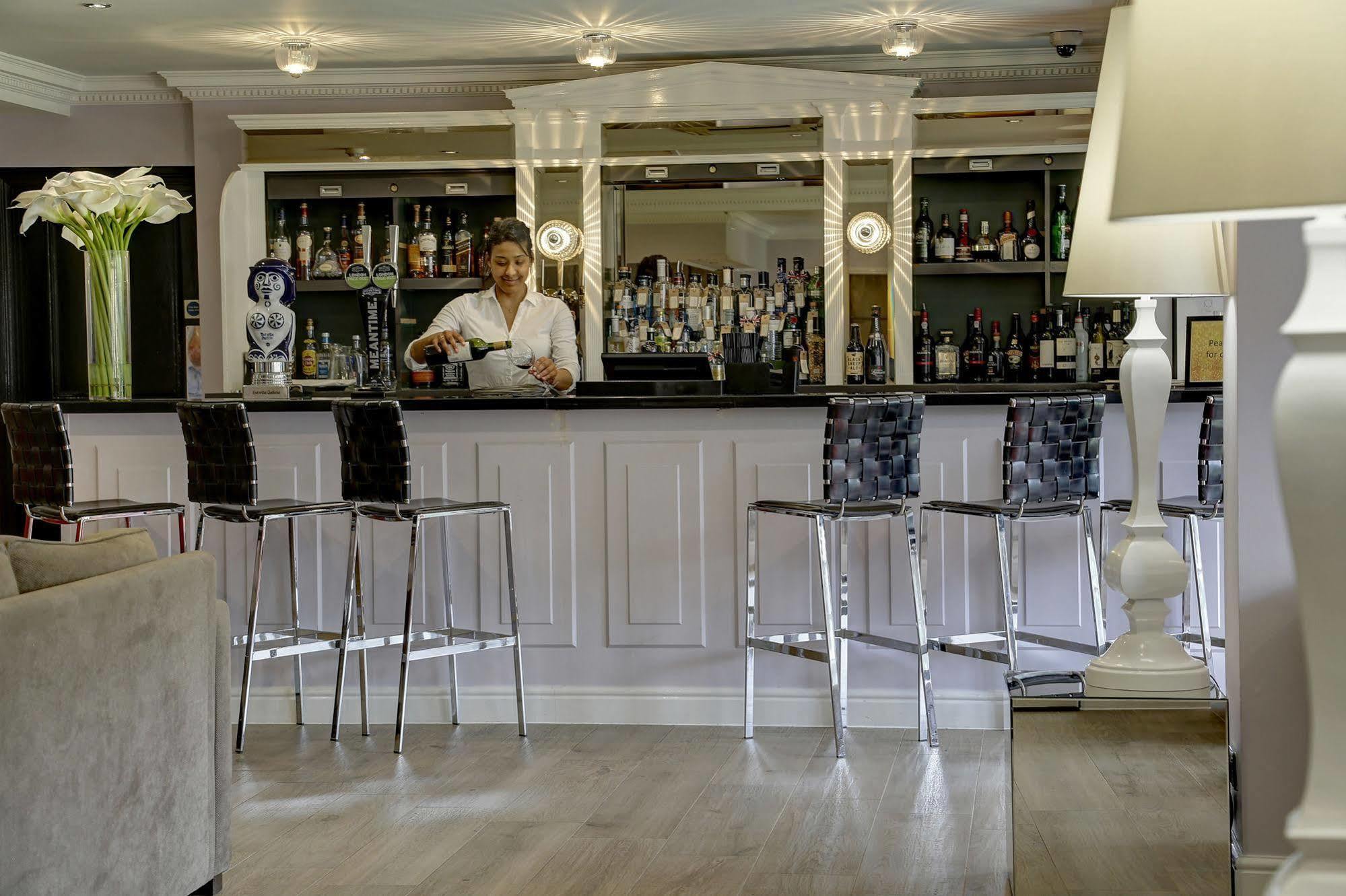 Needham House Hotel Hitchin Esterno foto