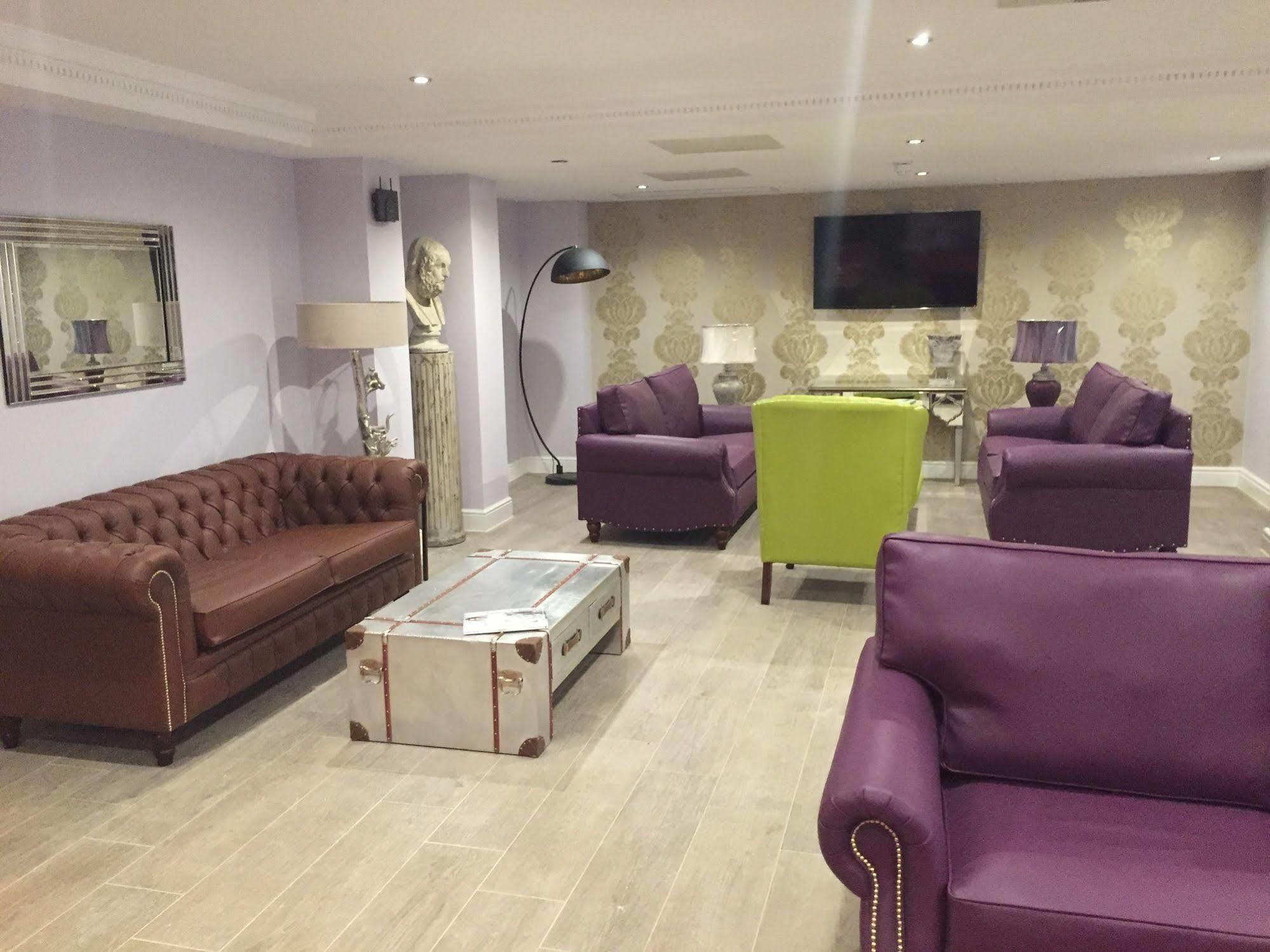 Needham House Hotel Hitchin Esterno foto